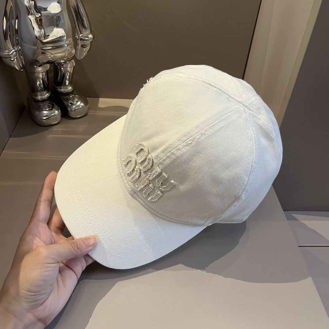 Miu Miu Caps